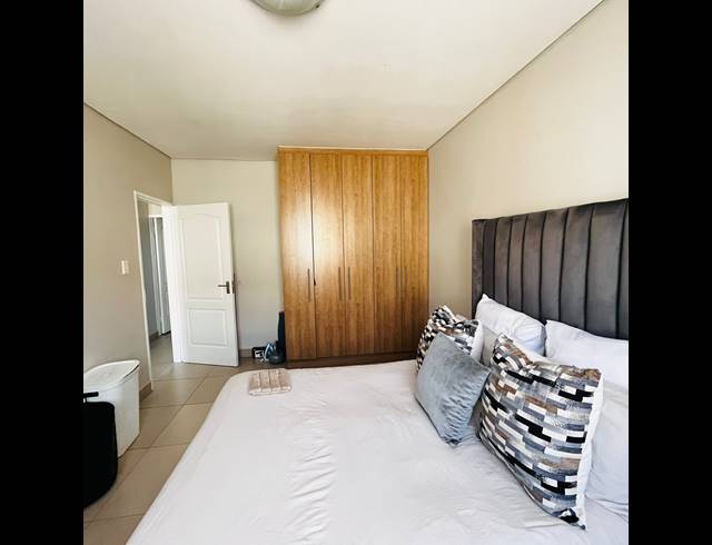 2 BEDROOM APARTMENT TO LET IN WAVERLEY